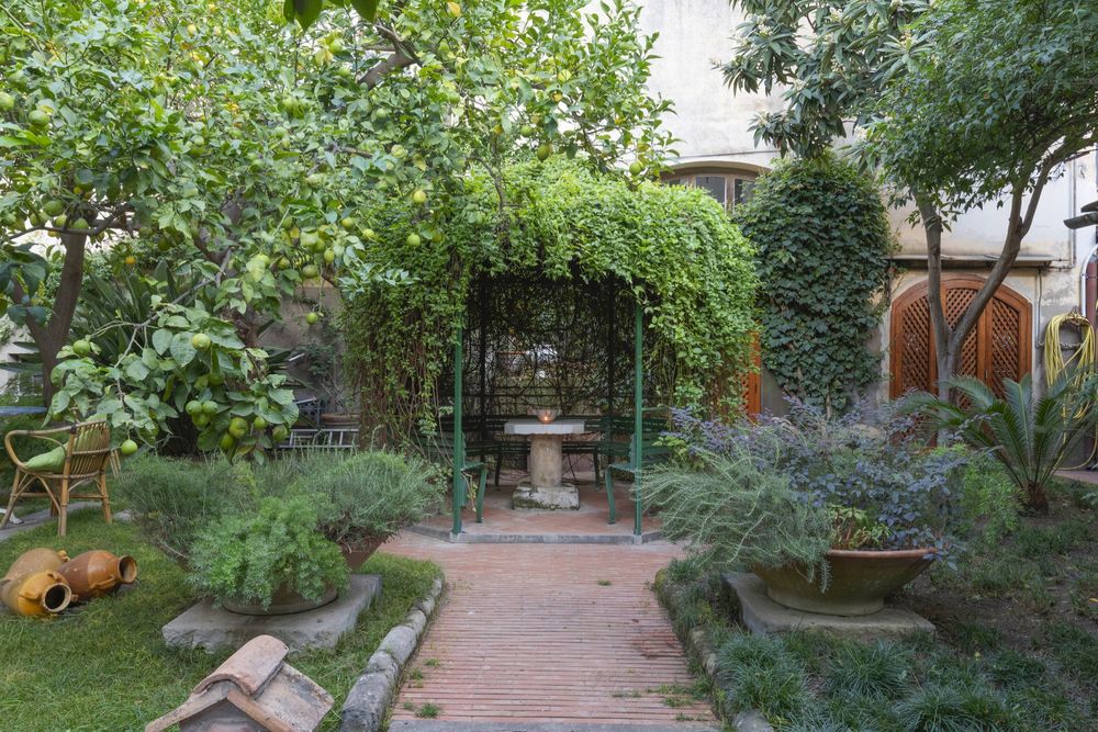 The private garden-2